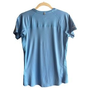 Nike Miller Dry Fit Shirt, Women’ Medium, Light Blue, Short Sleeve Gym Shirt